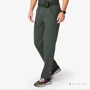 Figs Moss Green - Axim Cargo Scrub Pants - S